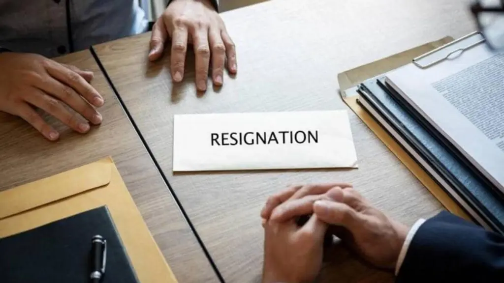 Navigating Job Transitions in the UAE: Your Legal Entitlements and Benefits